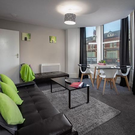 ブラックプール02 Springfield - Sleeps 6アパートメント エクステリア 写真