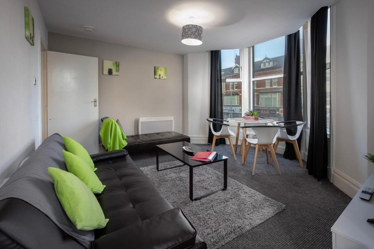 ブラックプール02 Springfield - Sleeps 6アパートメント エクステリア 写真